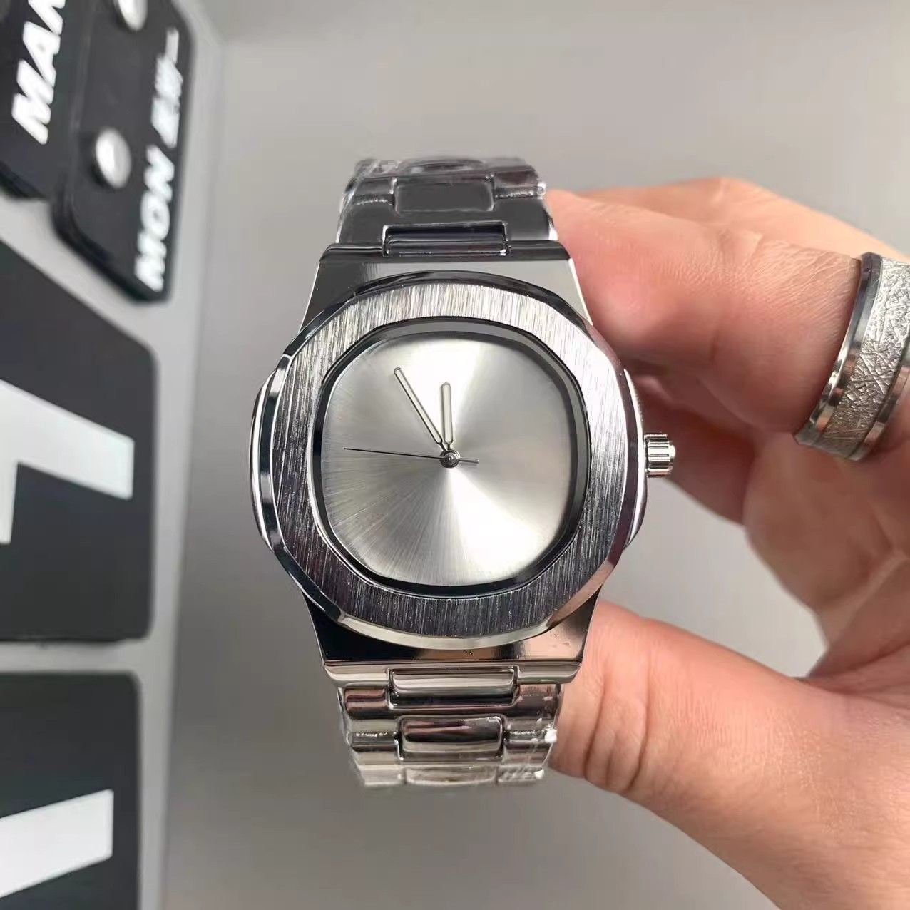 커스텀 로고 남성용 쿼츠 시계 미니멀리스트 스테인리스  - Luxury Watch Logos 리뷰 및 가격
