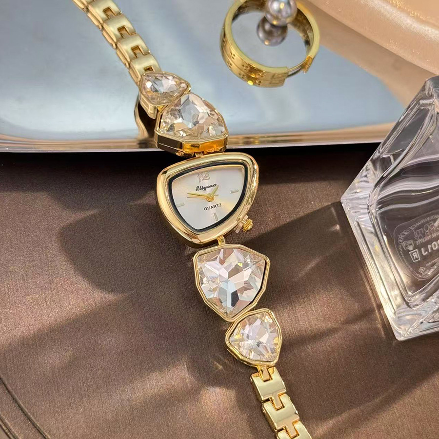 새로운 색상 조합 불규칙 디자인 큰 다이아몬드 시계 라 - Luxury Watch Trading 리뷰 및 가격